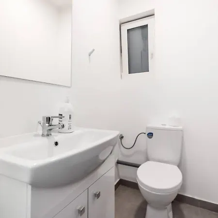 Dubai Apartment *